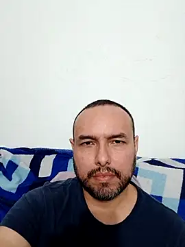 Snapshot of ElSunEagle chatting on February 26, 1:59 am ElSunEagle online show from February 26, 1:59 am