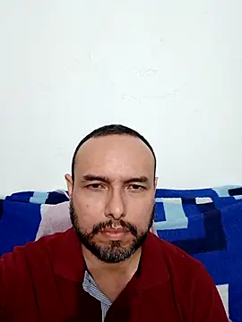 Snapshot of ElSunEagle chatting on March 4, 1:55 am ElSunEagle online show from March 4, 1:55 am