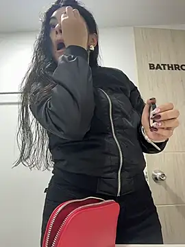 GiselOrtiz online show from November 6, 10:27 am