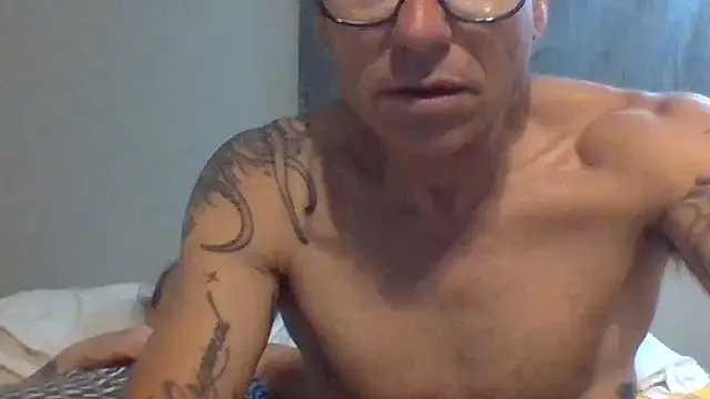 Snapshot of Pcsammy73 chatting on May 17, 8:01 am Pcsammy73 online show from May 17, 8:01 am