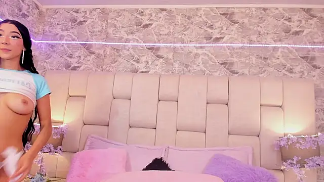 ZendayaGrey online show from February 13, 11:15 pm