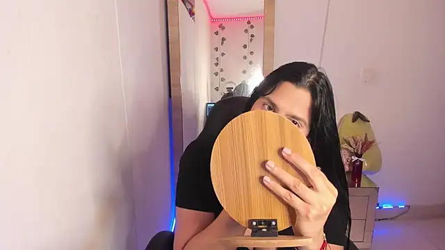 Snapshot of hellensexy chatting on March 16, 3:17 pm hellensexy online show from March 16, 3:17 pm