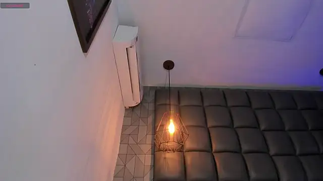 megan woll online show from November 10, 8:41 pm