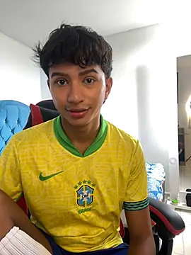 Leonarrrd 01 online show from November 4, 5:34 pm