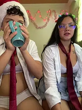 Snapshot of Antonella_Cruz02 chatting on December 15, 8:36 pm Antonella Cruz02 online show from December 15, 8:36 pm