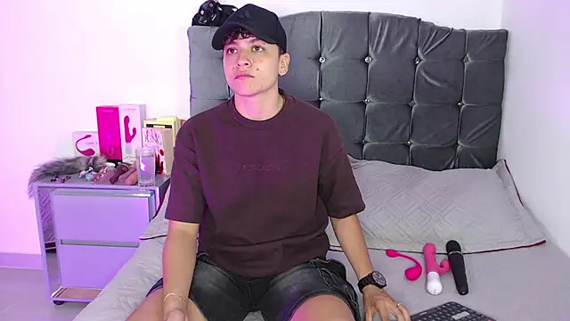 Antonella Cruz02 online show from June 15, 3:53 am