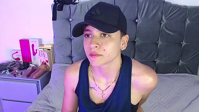 Antonella Cruz02 online show from June 16, 3:42 am