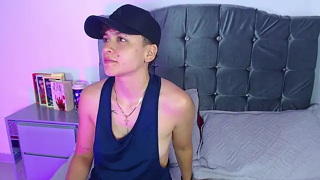 Antonella Cruz02 online show from July 13, 3:31 am