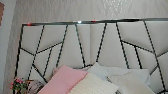  aurora18  online show from October 22, 3:07 am