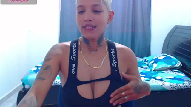 Dirty Zoe online show from August 7, 10:12 pm