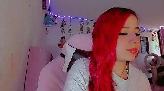 madisonx17 online show from January 22, 8:28 pm