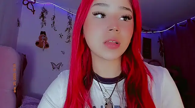 madisonx17 online show from January 28, 11:17 pm