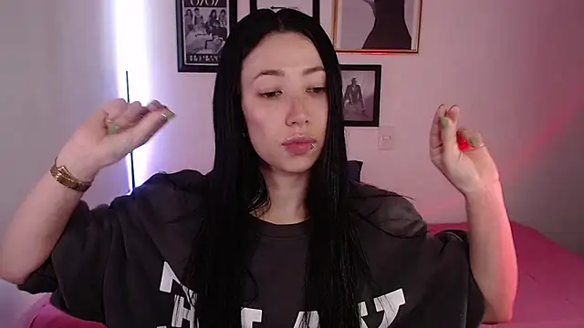 lilyy evanss online show from January 28, 8:47 pm