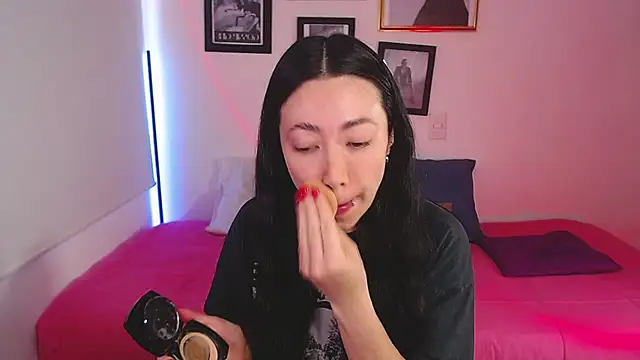 lilyy evanss online show from February 19, 10:53 pm