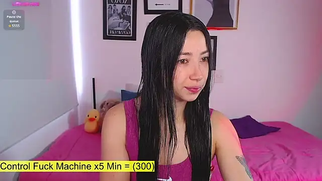 lilyy evanss online show from March 6, 7:32 pm