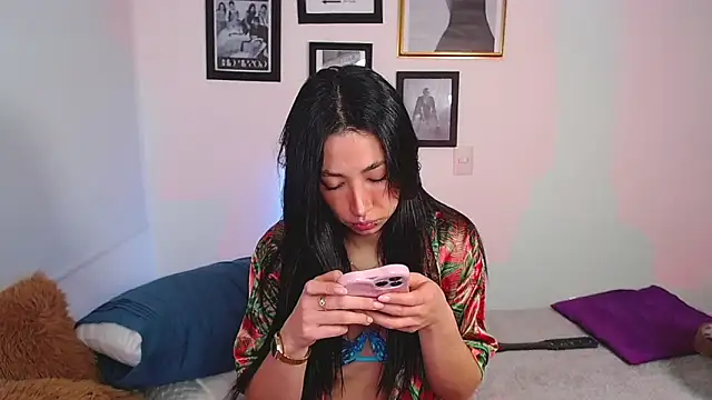 lilyy evanss online show from March 17, 11:21 pm