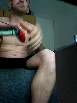 Snapshot of magicSeX4You chatting on December 2, 10:38 pm magicSeX4You online show from December 2, 10:38 pm