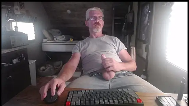 Di9ital069 online show from October 3, 5:32 pm