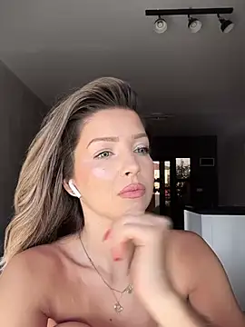 SonyaD  online show from December 16, 8:41 am