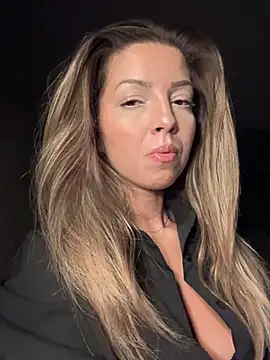 SonyaD  online show from February 16, 3:15 am