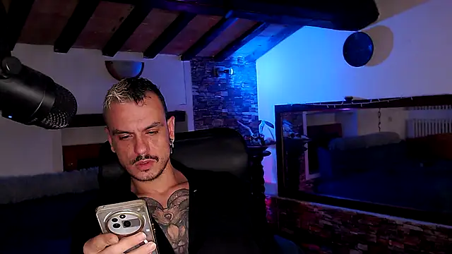 cek 186 online show from October 25, 8:03 pm