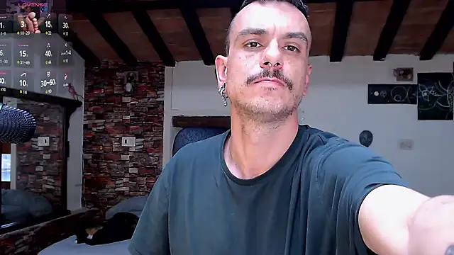 Snapshot of cek_186 chatting on April 19, 11:09 am cek 186 online show from April 19, 11:09 am