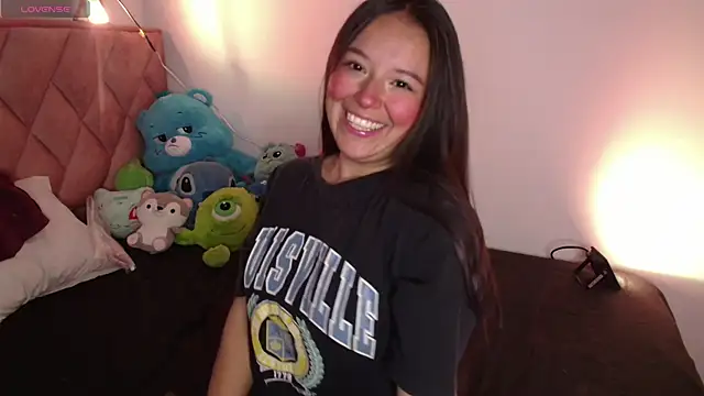 Lexie Thompson10 online show from January 19, 2:15 am