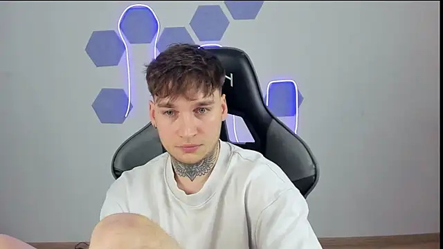 Chris Tyson online show from December 21, 11:56 pm