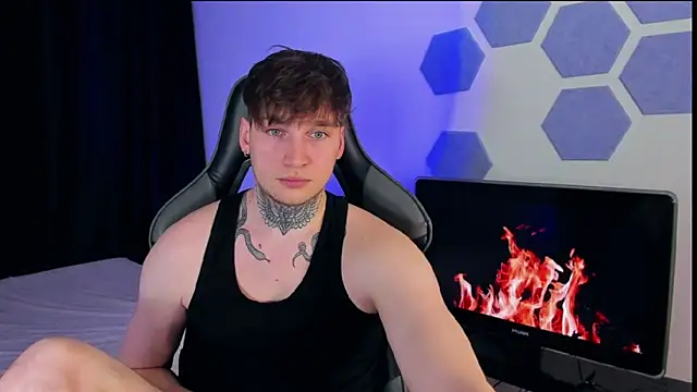 Chris Tyson online show from March 18, 1:10 am