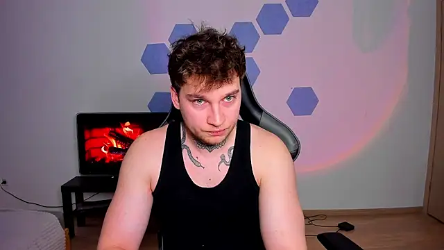 Chris Tyson online show from April 1, 8:15 am