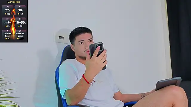 EdwardRoss  online show from November 27, 9:06 pm