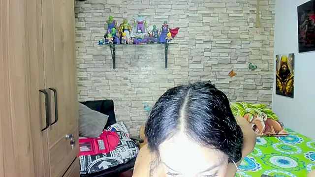 kaiagerbes3 online show from February 14, 6:48 pm