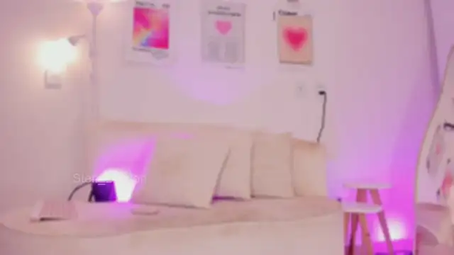 Steff London online show from February 12, 11:11 pm