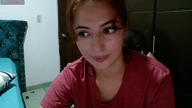 Snapshot of Kate_lorens9 chatting on December 17, 1:18 am Kate lorens9 online show from December 17, 1:18 am