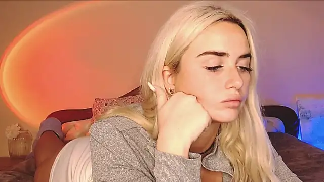 Snapshot of HaileyRosen chatting on January 14, 9:09 pm HaileyRosen online show from January 14, 9:09 pm