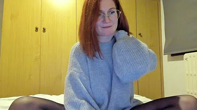 Snapshot of Sheandhim23 chatting on December 30, 5:55 pm Sheandhim23 online show from December 30, 5:55 pm