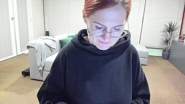 Snapshot of Sheandhim23 chatting on January 24, 6:14 am Sheandhim23 online show from January 24, 6:14 am