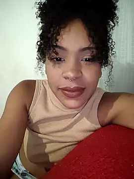 Snapshot of Julia_Pretinha chatting on September 20, 12:55 am Julia Pretinha online show from September 20, 12:55 am