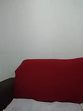 Julia Pretinha online show from June 8, 12:05 pm