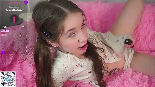 AmiLewis online show from February 23, 4:50 am