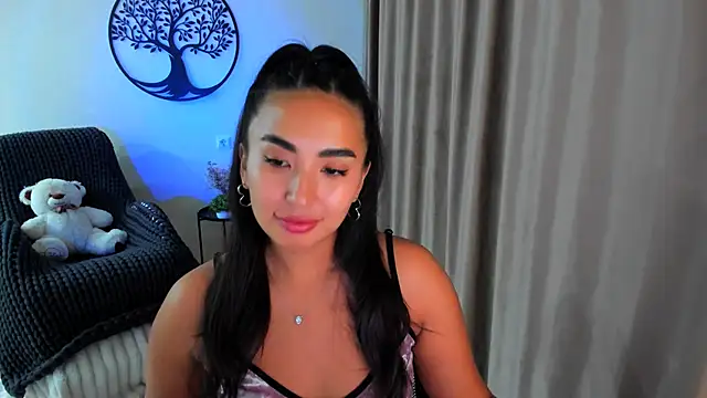 Snapshot of worldofkim chatting on September 24, 7:50 pm worldofkim online show from September 24, 7:50 pm