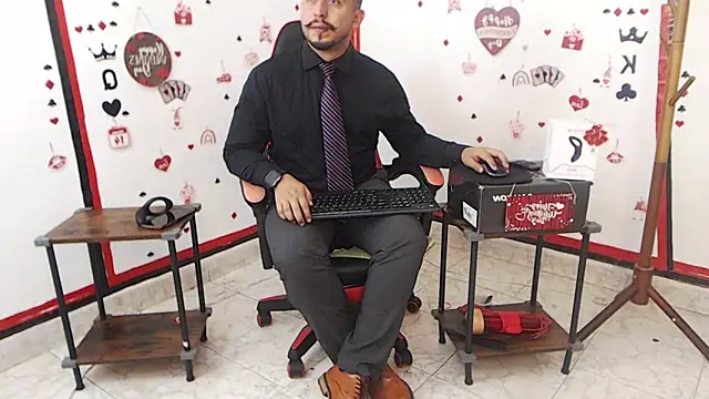 Snapshot of KalethBigDick chatting on February 10, 2:08 am KalethBigDick online show from February 10, 2:08 am