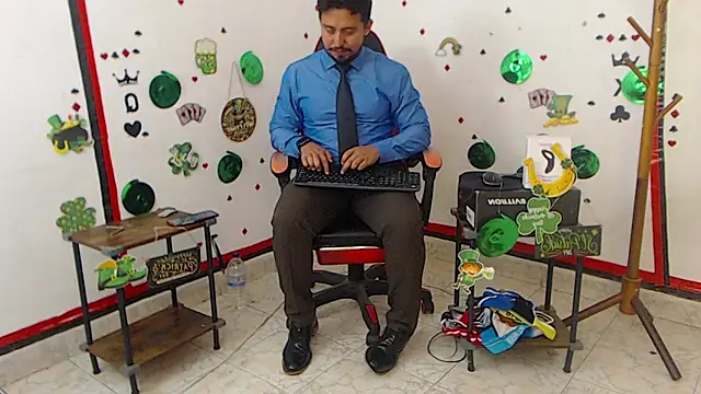 Snapshot of KalethBigDick chatting on March 23, 2:37 am KalethBigDick online show from March 23, 2:37 am