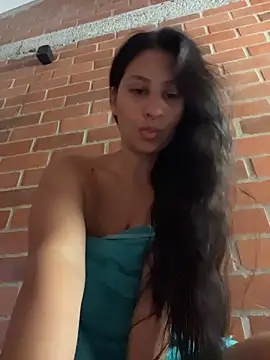 sofi johansson online show from April 14, 7:20 pm