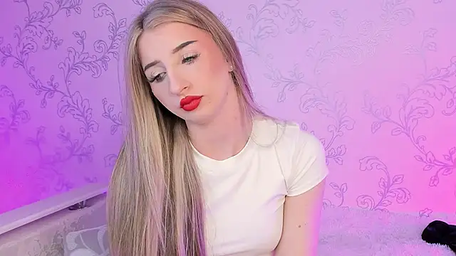 Snapshot of milky_waybaby chatting on December 7, 11:29 am milky waybaby online show from December 7, 11:29 am