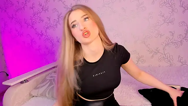 Snapshot of milky_waybaby chatting on December 29, 12:34 pm milky waybaby online show from December 29, 12:34 pm