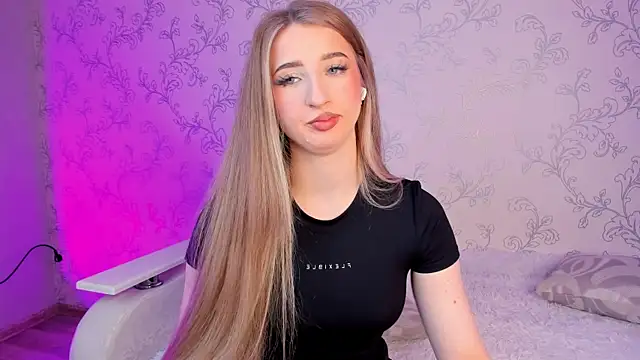 Snapshot of milky_waybaby chatting on December 29, 3:35 pm milky waybaby online show from December 29, 3:35 pm