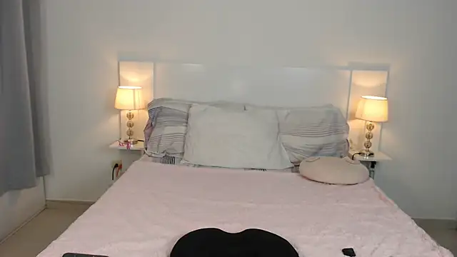 alliee mod online show from April 9, 3:39 am