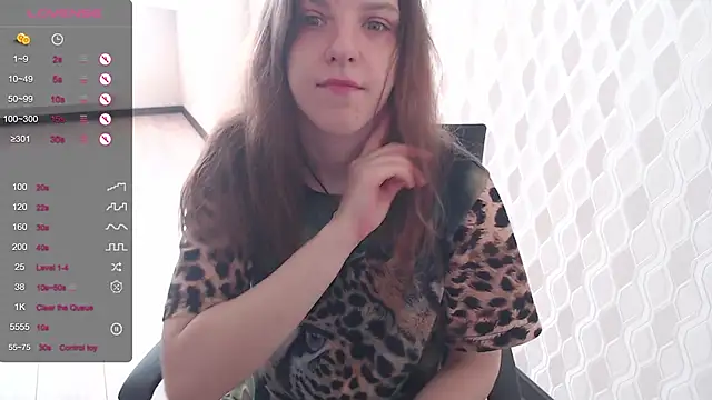 LisaHeart online show from September 11, 1:44 pm