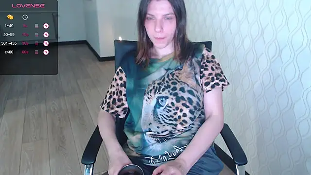 LisaHeart online show from April 16, 7:47 pm